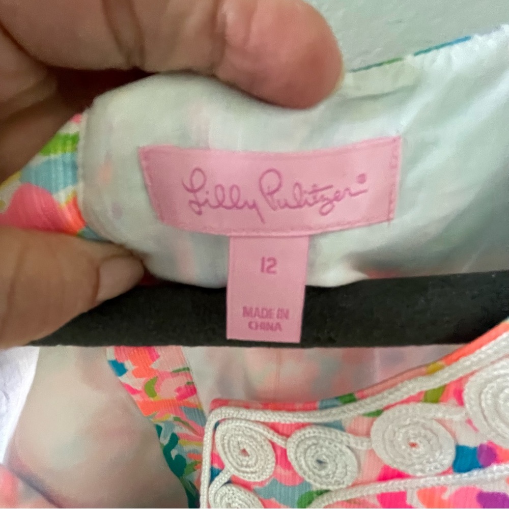 Lilly Pulitzer size 12 NWT.  Fully lined.  Fits like a size 10 - Picture 10 of 11